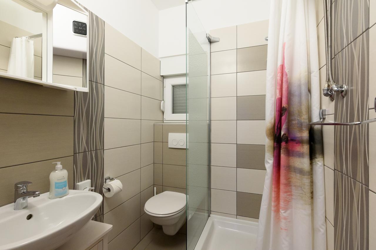 Apartmani Orhideja Gornji Karin Exterior photo